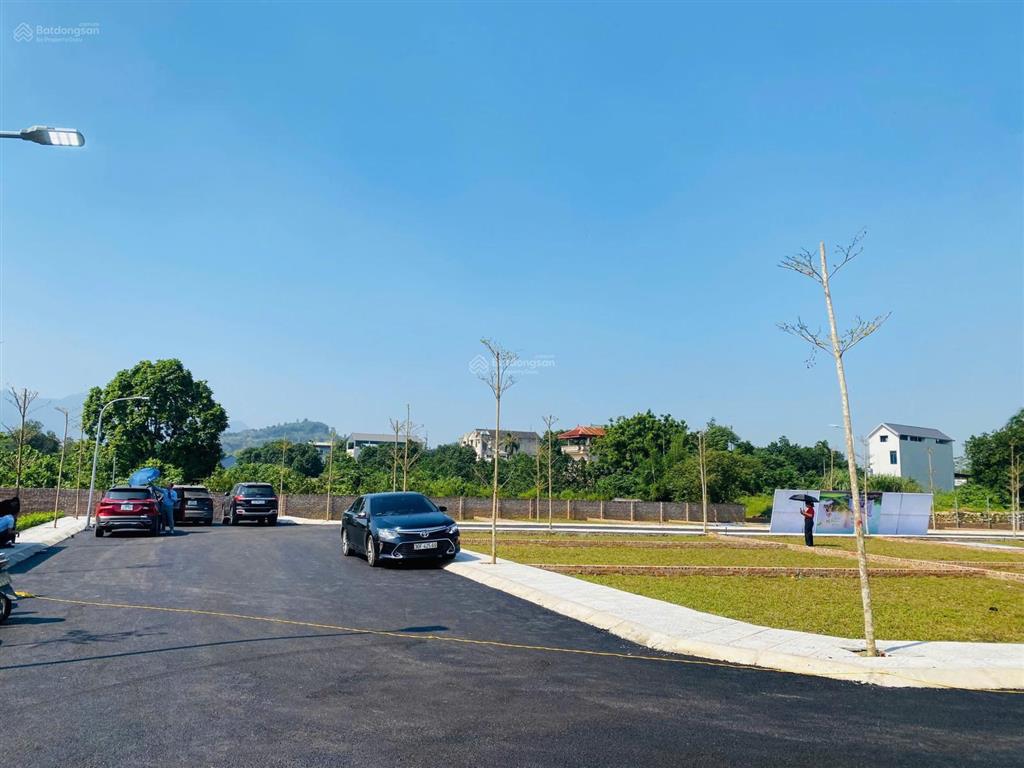 Bán đất hòa lạc 100% thổ cư gần vinhomes, gần fpt, giá chỉ 2.8 tỷ