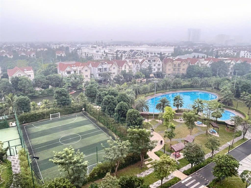 Chính chủ em cần bán 3pn, 2wc vinhomes symphony 11 tỷ bc đn view biệt thự call/zalo 0915 159 ***