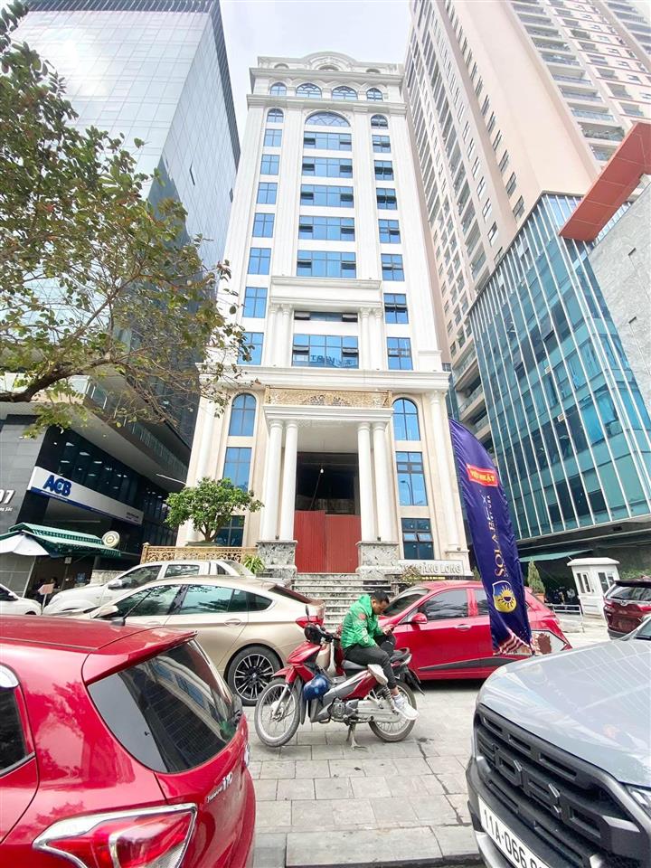 Tòa khách sạn + casino + nhà hàng cầu giấy, 588m2 x 15 tầng, giá 600 tỷ