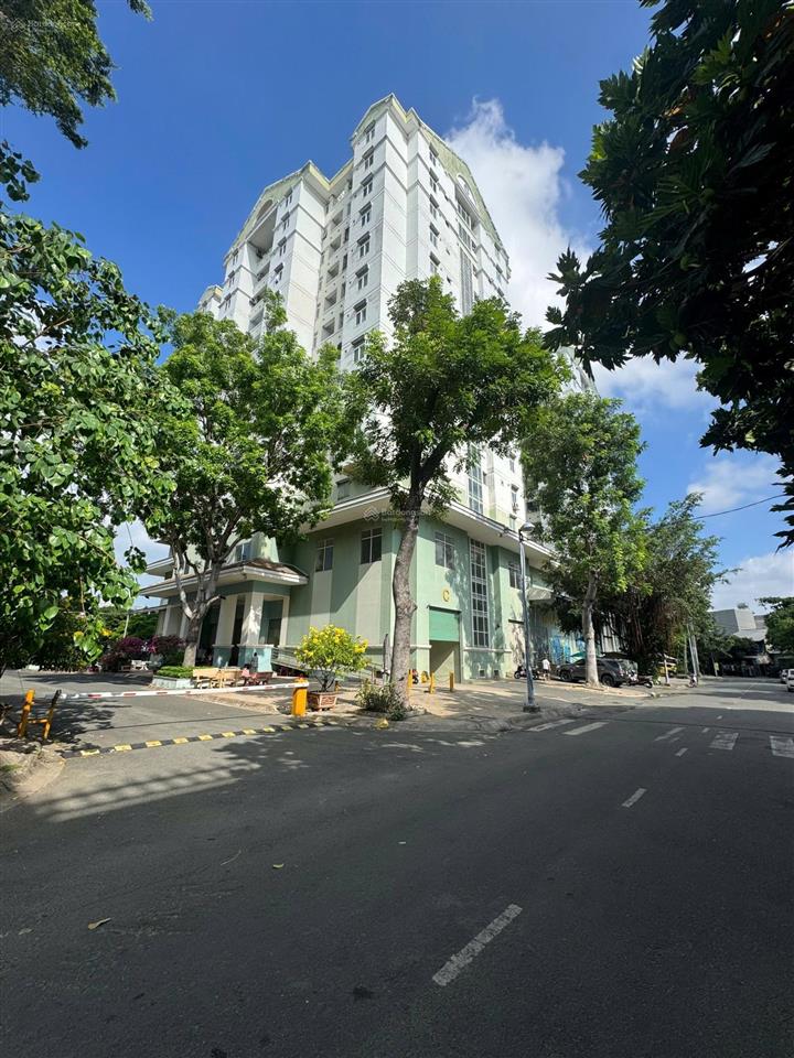 Chỉ 2,45 tỷ, sổ hồng riêng, chung cư nhất lan 2, căn 67m², 2pn 2wc, 2 ban công, 0906 780 ***
