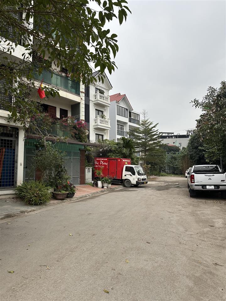 Bán đất xây biệt thự đẹp tại phố lạc trung, 55 tỷ vnd, 135 m2, mặt tiền lý tưởng 9m