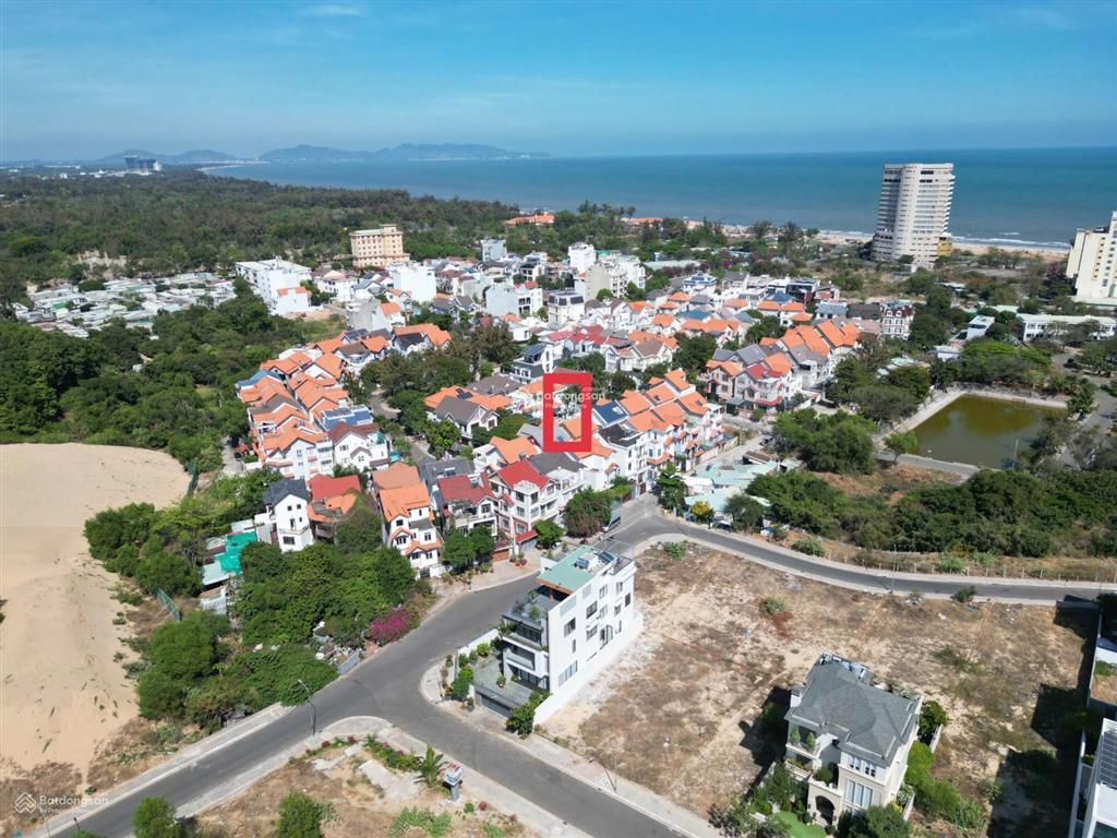 Bán nhà riêng, 204 m², Thắng Tam