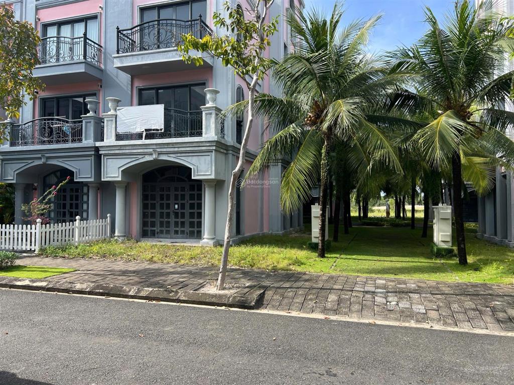 Bán biệt thự song lập khu paris villas gần chợ đêm bãi trường phú quốc