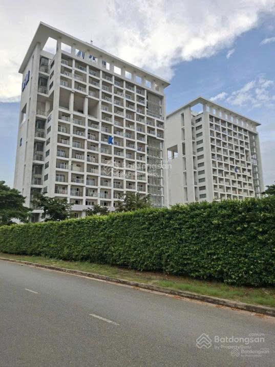 Gấp bán trong tháng lô đất 2mt xây chdv 5m x 18m (90m2) chỉ 6 tỷ ngay võ văn hát gần đh marketing