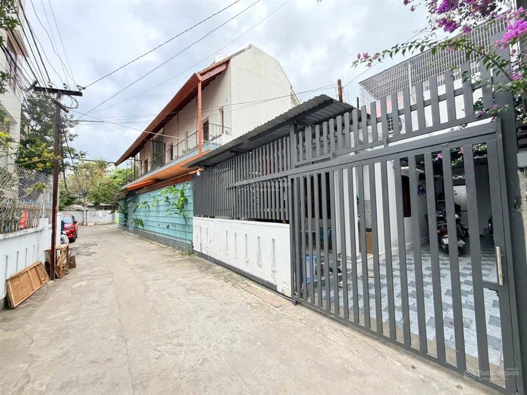 Nhà hẻm ô tô vi vu nguyễn biểu ngang rộng 7,2m * cách biển hòn chồng 700m. giá 7,1 tỷ