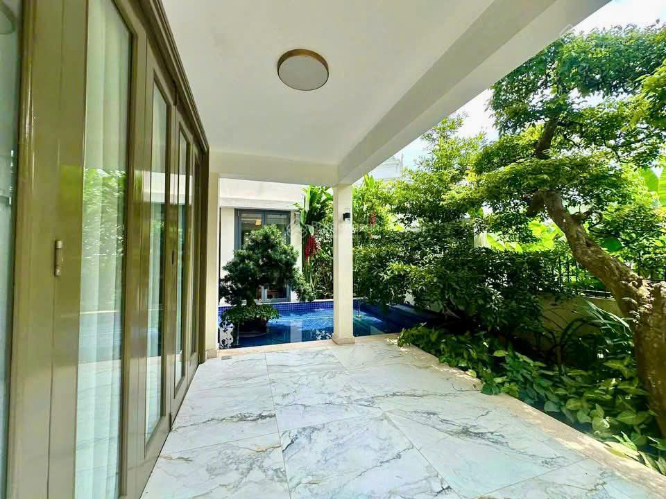Bán villa rất đẹp khu đường nguyễn văn hưởng, phường thảo điền, quận 2. 0911 383 ***