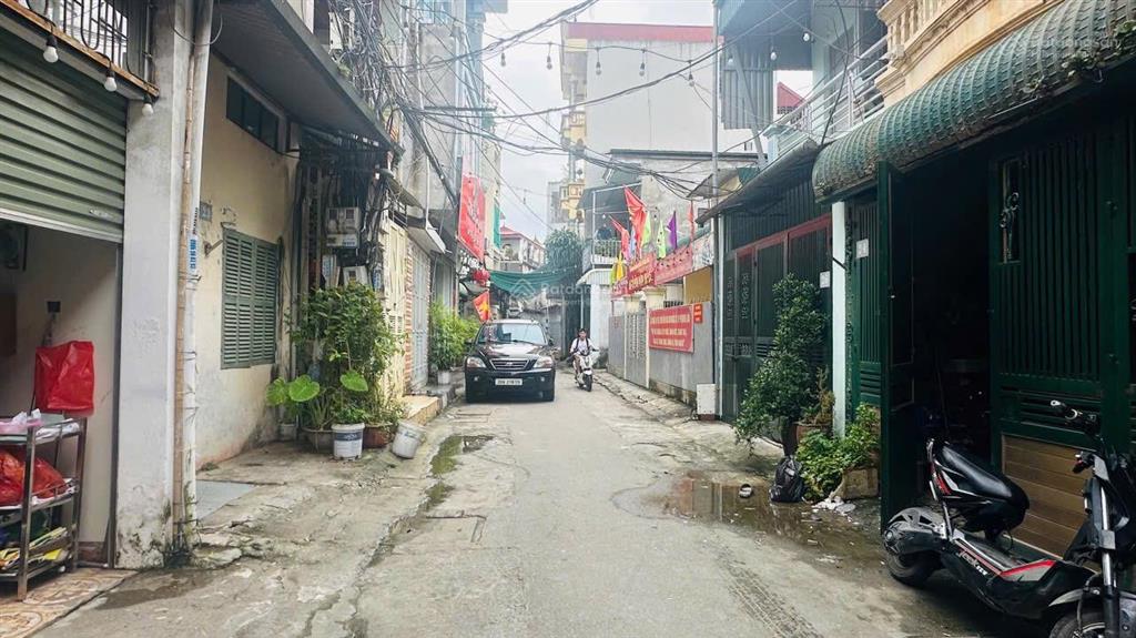 Bán giúp em gái nhà phố cổ phương lâm trung tâm phường hòa bình, giá hơn 2 tỷ