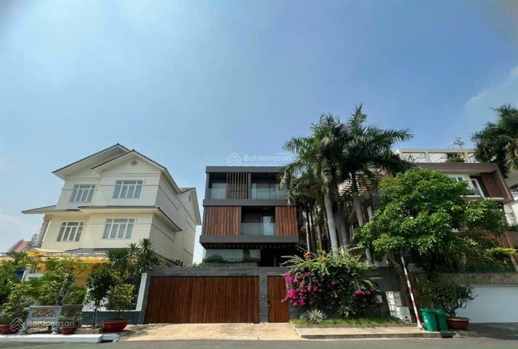 Chủ nhà ngộp, bán biệt thự compound rivermark trần não q2, 15x20m (300m2) hầm 4 tầng,hồ bơi, 105 tỷ