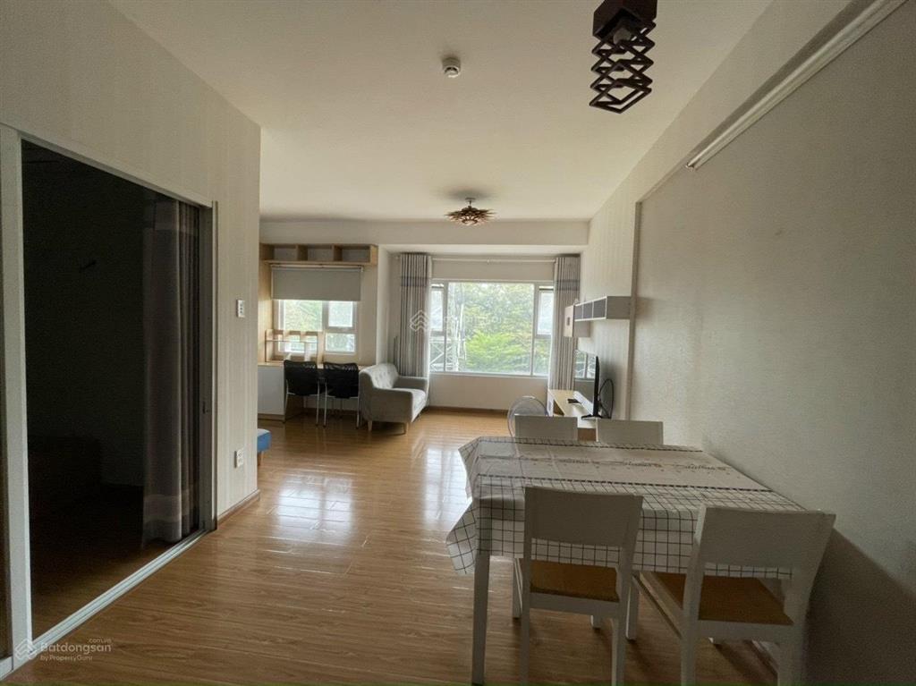 Chính chủ bán anh đào 1pn+ dt 55m² view hồ bơi mát mẻ giá tốt 2.79 tỷ full nt