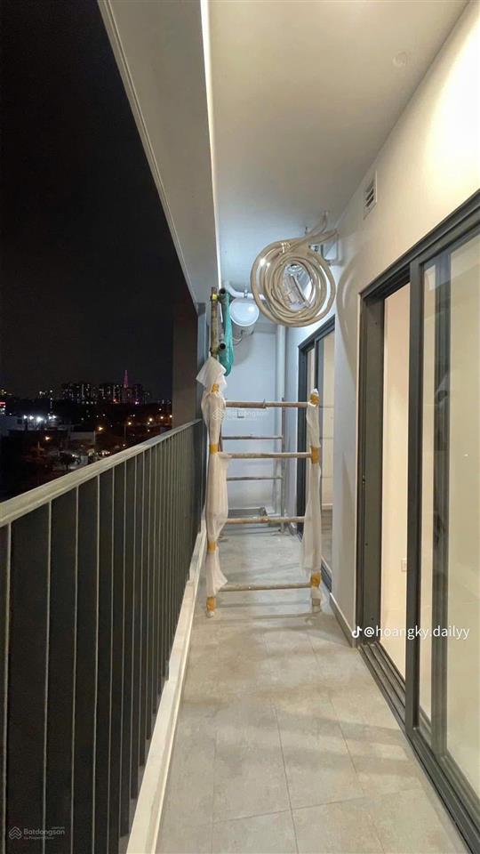 Bán căn 2pn victoria village ban công dài, mt trương văn bang, giá 6,15 tỷ gồm pbt