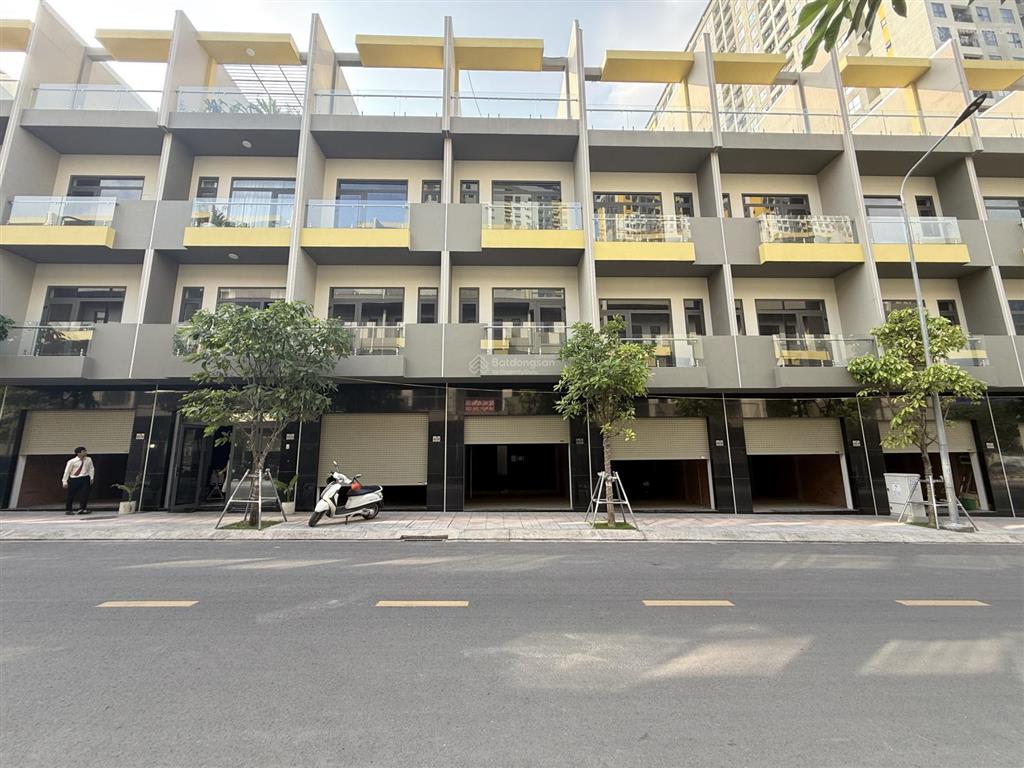 Bán gấp biệt thự bcons uni valley, 9,868 tỷ, 84m2, đông hòa, dĩ an, bình dương