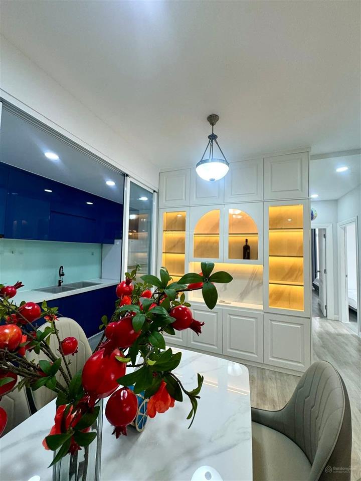 Bán căn hộ star hill phú mỹ hưng, 95m, 3pn, 2wc, full nội thất mới, kèm ô xe hơi giá chỉ 9,x tỷ