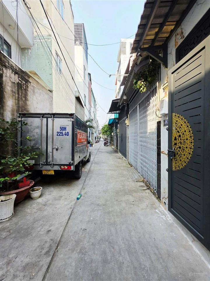 Nhà 2 tầng 4x14m gần aeon tân phú, 5ty65 hẻm 5m, xe hơi vào tận nhà, shr,gần chợ, trường, bệnh viện
