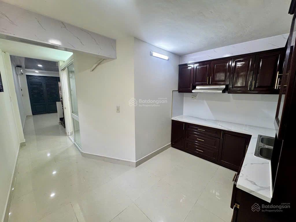 Nhà pasteur, quận 1 8 tỷ 3pn 2wc, diện tích 42m2