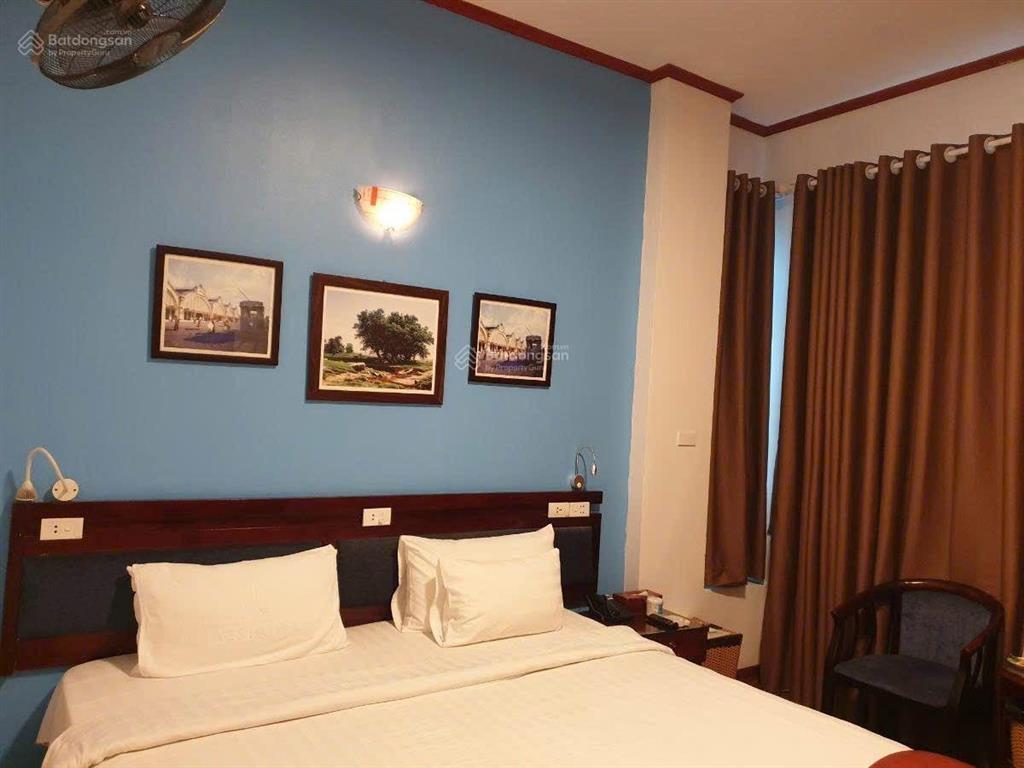 Bán nhà hàng bài ngõ nông nhà đẹp thang máy trung tâm hoàn kiếm hà nội. vị trí đẹp