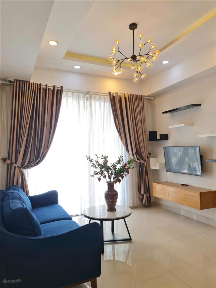 Ngộp bank thanh lý nhanh căn hộ 3 phòng ngủ tại sky center 5b phổ quang, dt 139m2 giá bán 9,5tỷ