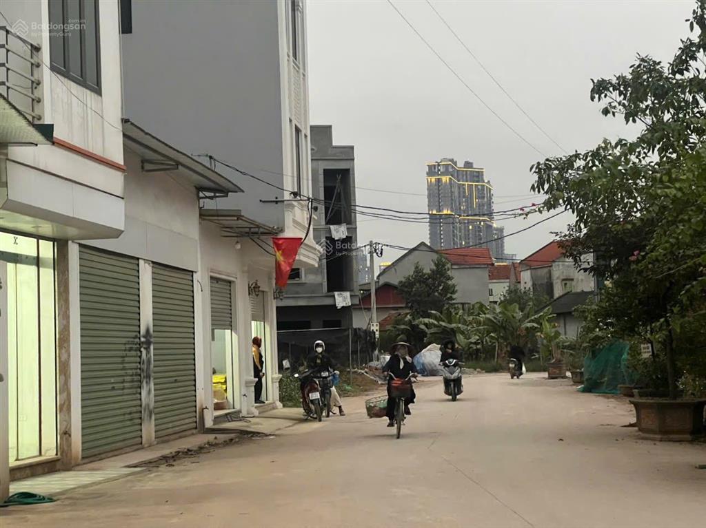 Hiếmđấu giá xuân quanoto tránhmặt tiền rộng 9mgiáp ecopark và bát tràng, vành đai 3,57,x tỷ