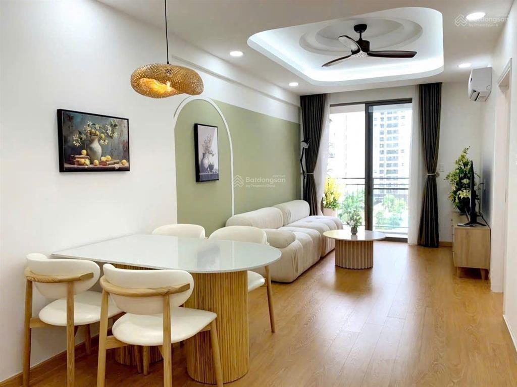 Bán căn hộ saigon south residences, diện tích 95m2, 3pn, 2wc, nội thất full. 0906 349 *** ms linh.