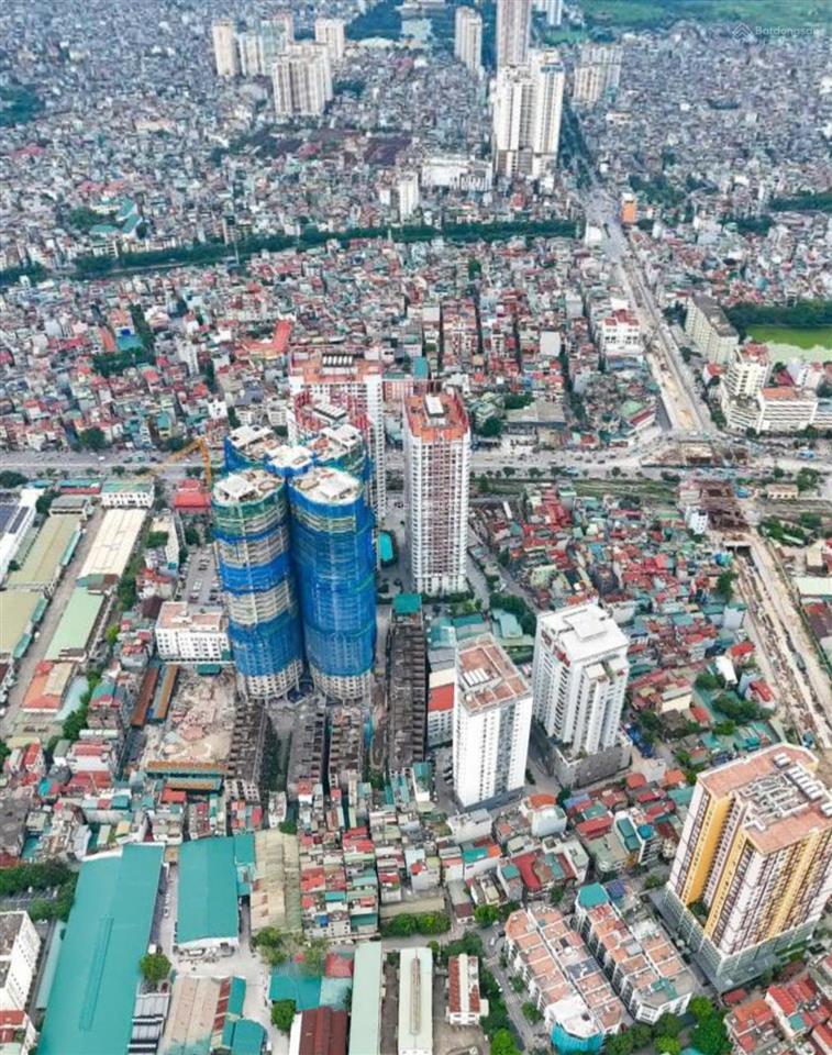 Bán suất ngoại giao liền kề 360 giải phóng. 100m2 nhà mới, xây thô 5 tầng video chi tiết