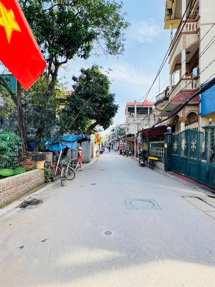 Giá cực sốc lô đất trục chính kinh doanh du nội mai lâm