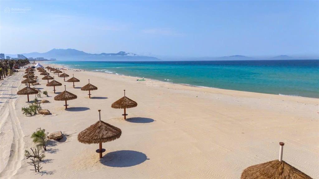 Bán gấp căn nhà phố biển, view công viên, giá chỉ 4,1 tỷ đồng, đã có nhà shr. 0905 897 ***