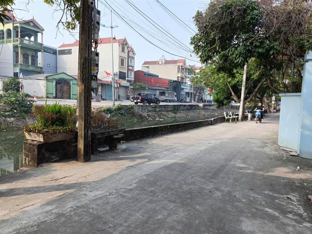 Cc cần bán! lô 81,2m² đội 9, xóm mới, hồng vân, hn ngõ xe ô tô con ra, vào cách tl427=80m