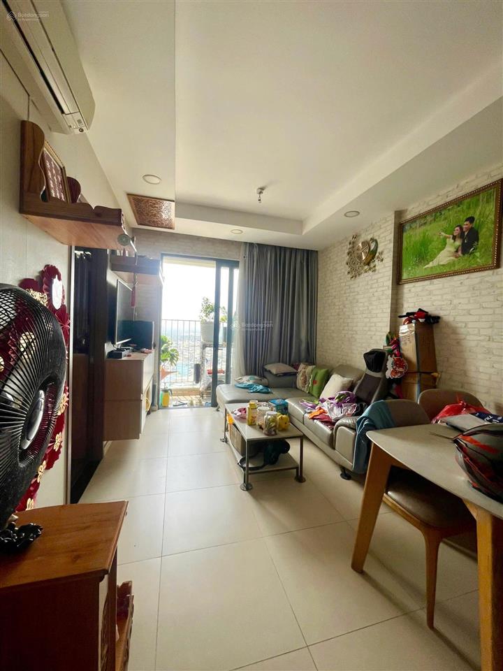 Chính chủ bán căn 68m2 đã có sổ hồng giá 4.390 tỷ xem nhà