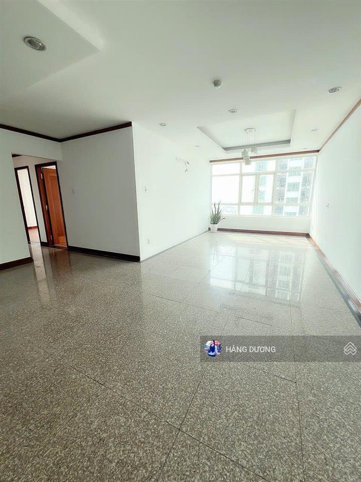 Bán căn hộ hoàng anh giai việt 3pn2wc 150m2 shr. nhà thoáng view xinh vị trí kết nối nhanh. có tttm