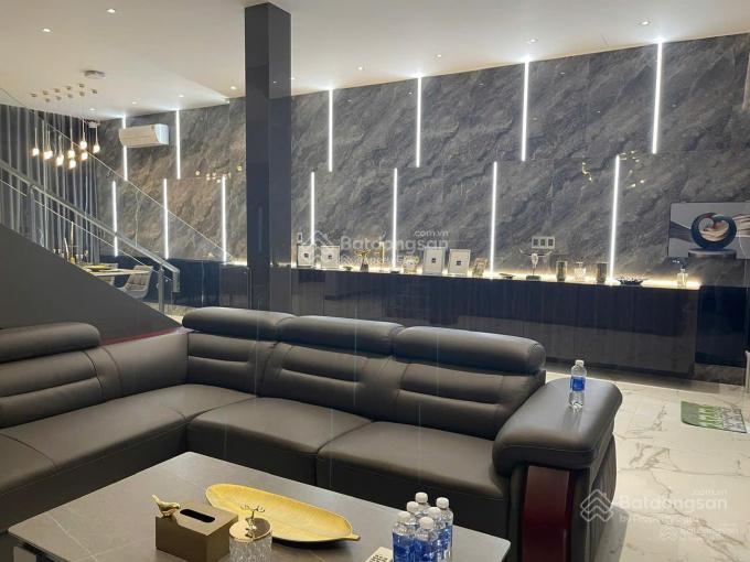 Biệt thự vườn mỹ giang, q7 dt 8x20m 3 tầng giá bán 36 tỷ