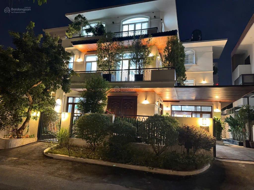 Bán nhanh villa mỹ gia, phú mỹ hưng, 15x17m, giá 85 tỷ xem nhà 0938 602 *** nhân