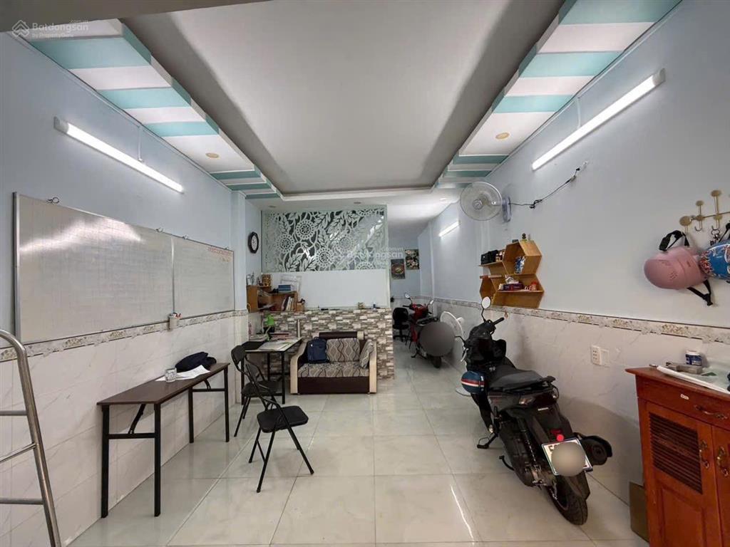 Nhà bán trệt, lầu 3,5x11,8 43m2 hẻm xe ba gác 3,5m (số lẻ) phạm thế hiển p4q8, sổ hr, h công