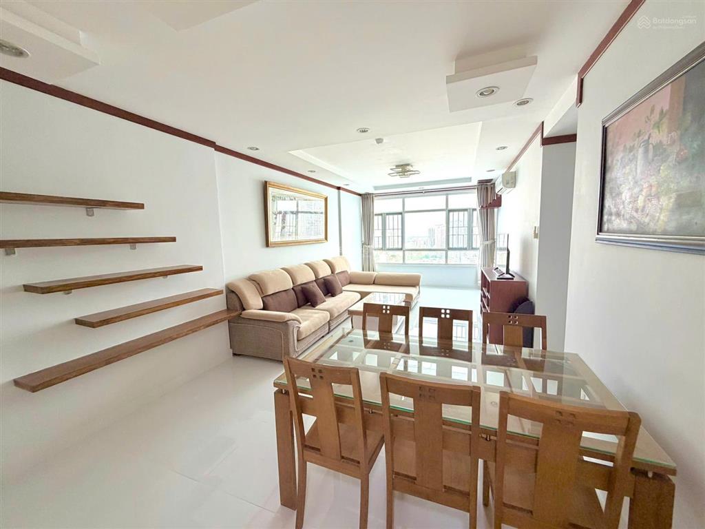 Mình cần bán căn hộ 3pn, dt 121m2 hoàng anh an tiến sổ hồng gặp chính chủ. 0906 968 ***