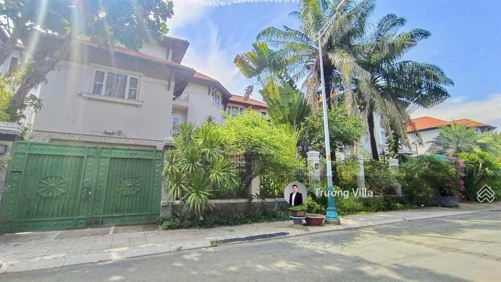 Bán biệt thự 550m2 gần sông sài gòn nằm trong kdc thủ thiêm villa thạnh mỹ lợi, quận 2