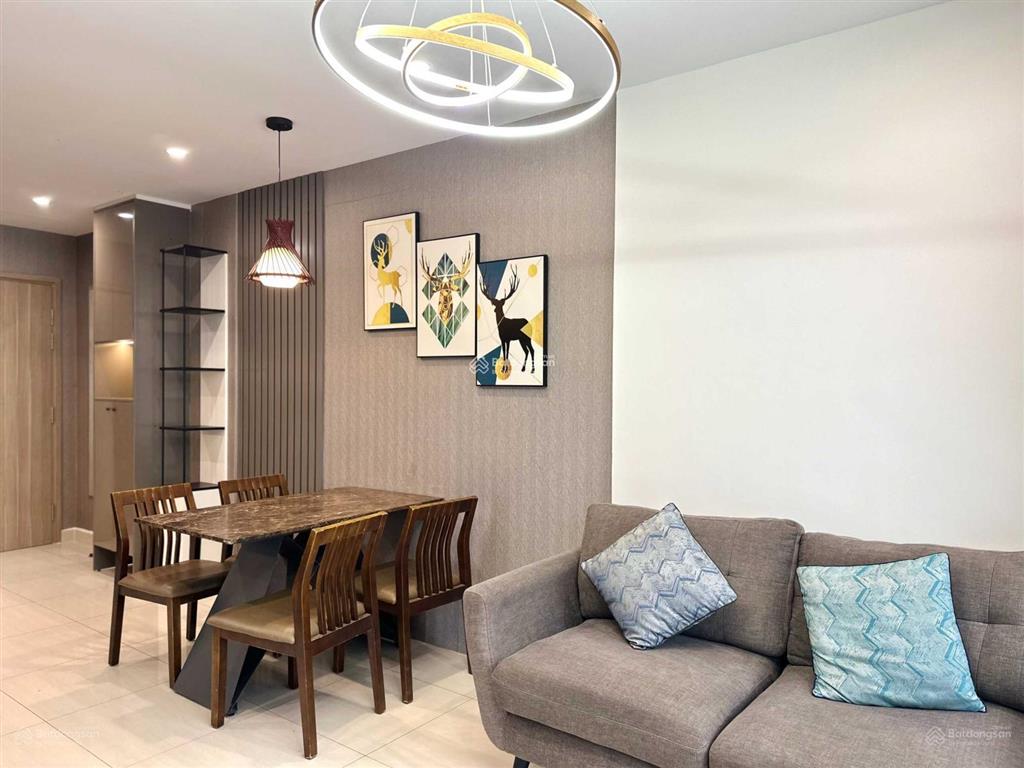 Chủ nhà gửi bán gấp căn hộ góc 3pn vinhomes grand park giá 3,2 tỷ