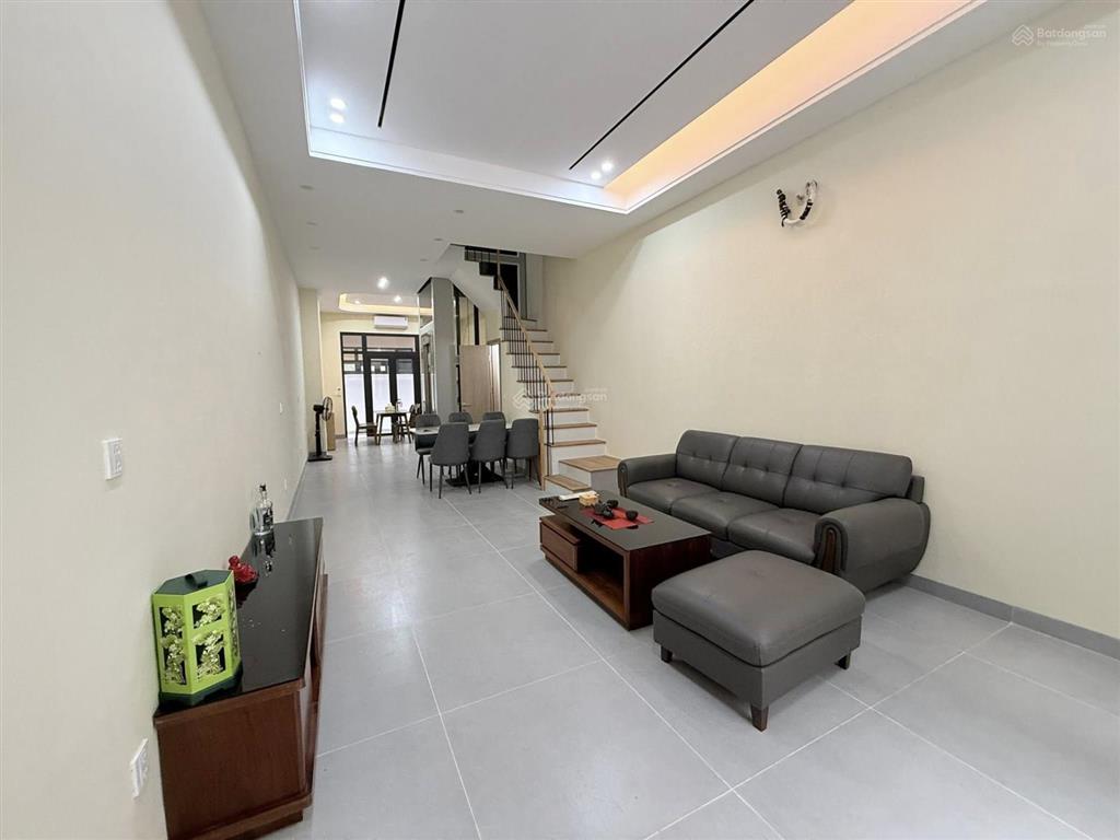Liền kề shop sao biển 97,5m2 giá 11,2 tỷ, sẵn sổ vinhomes ocean park 2