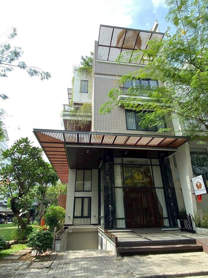 Bán nhà phố góc công viên khu kinh doanh sầm uất 8x18,5m 58 tỷ