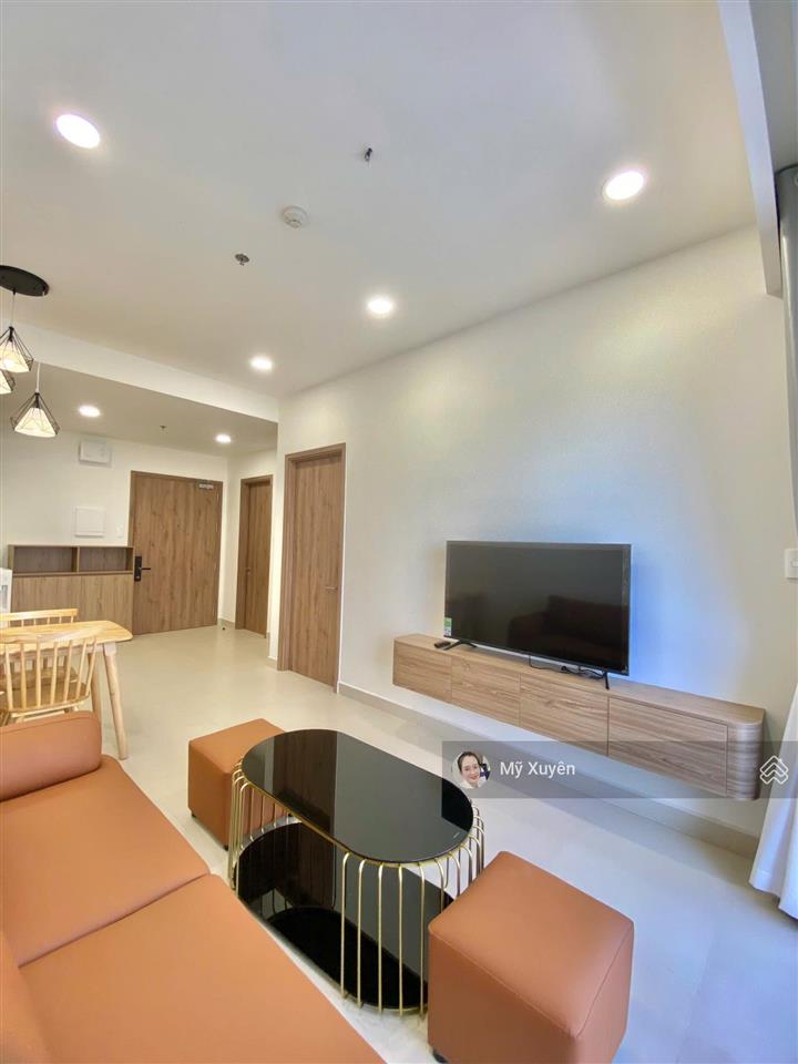 Bán ch chỉ 2,9 tỷ full nội thất 2pn tầng trung sẵn hđ thuê 13 triệu