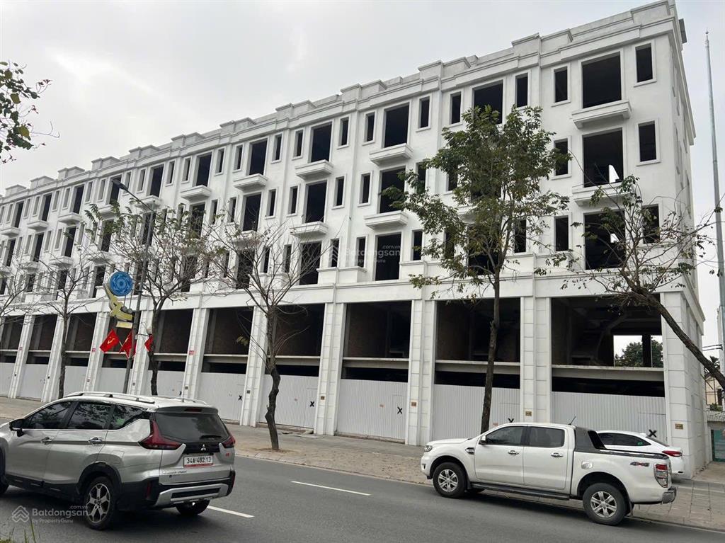 Cần bán gấp nhà mp lý thánh tông dt 94,5m2 / 2 mt 5m xây 6 tầng kinh doanh tốt, sổ đỏ giá đầu tư