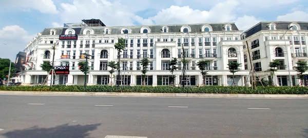 Ngộp bank !!! chủ nhà cần bán nhanh liền kề louiscity đại mỗ vị trí đẹp giá không thể tốt hơn !!!