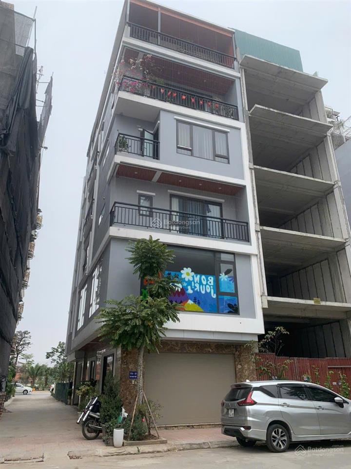 Bán nhà phố ngọc thụy 42m2, 7 tầng, gần công viên , khu phân lô ô tô đỗ tránh 24/7.