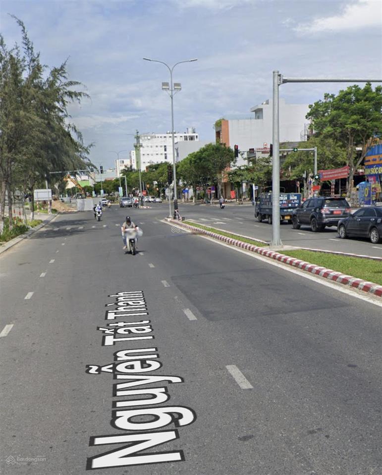 Đất 3 mặt tiền nguyễn tất thành, đối diện bãi tắm hà khê, diện tích 273m² ngang 11m