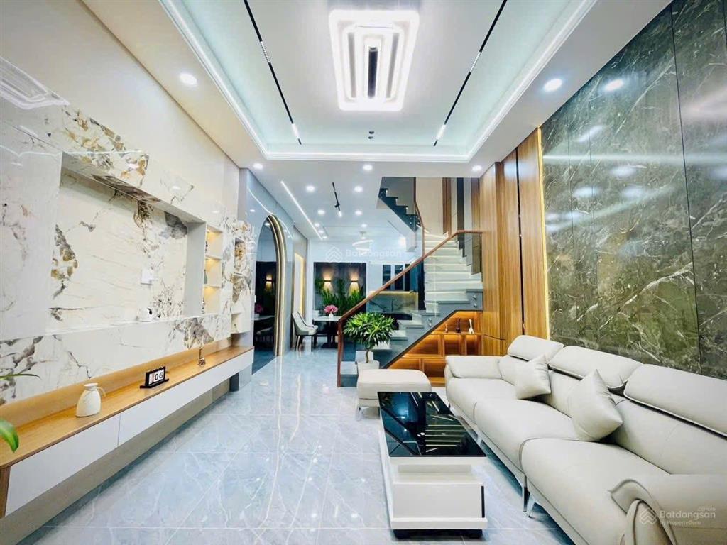 Bán nhà 5 tầng btct đường lưu chí hiếu ngay công viênngangdt 96m24pnhẻm xe tảigiá nhính 10 t