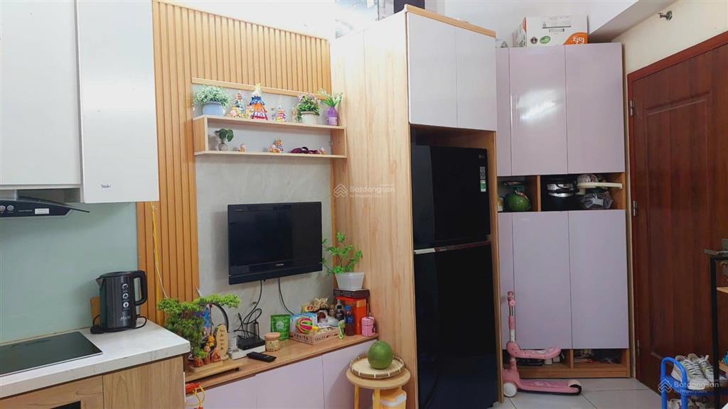 Chính chủ cần bán gấp căn góc chung cư vp6 linh đàm 2 phòng ngủ 2 vệ sinh view hồ, 0338 739 ***