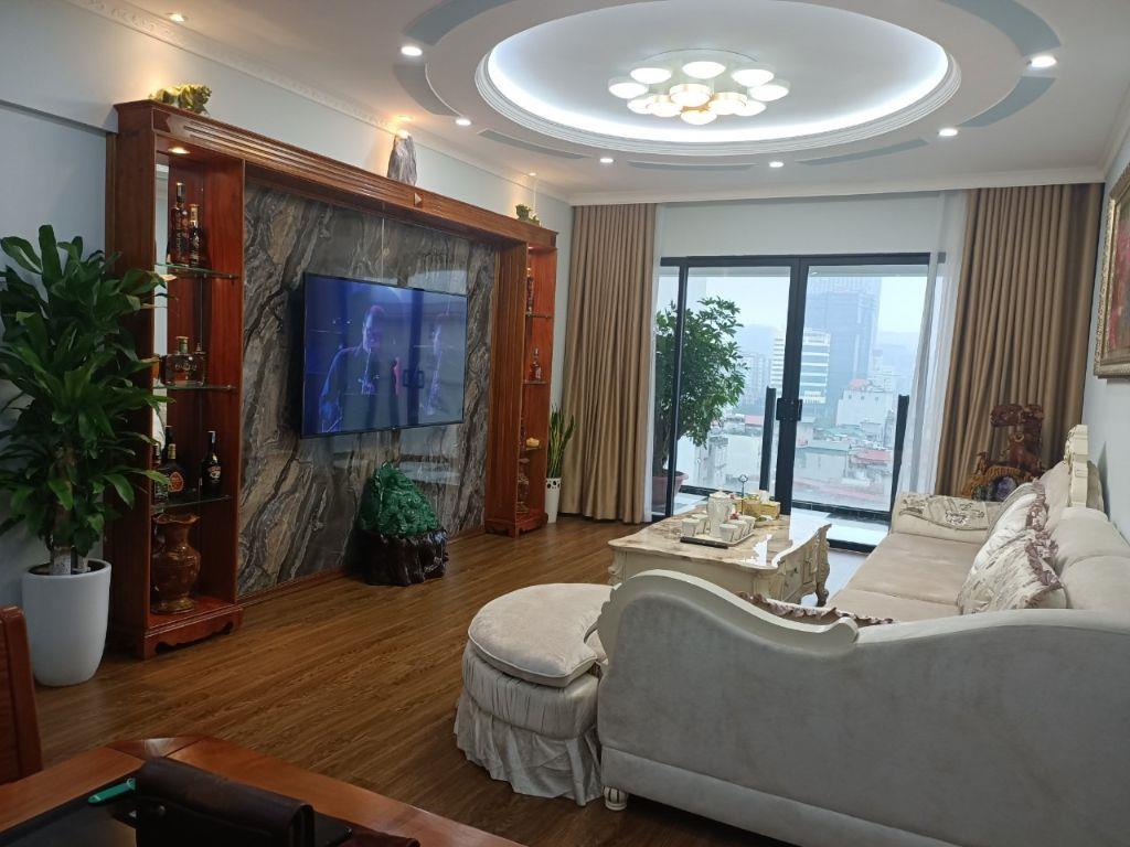 Bán căn hộ CT4-5 GREEN PARK DƯƠNG ĐÌNH NGHỆ 100M2 3PN 2WC nhà đẹp đủ đồ giá 8.* tỷ LH 0349627688