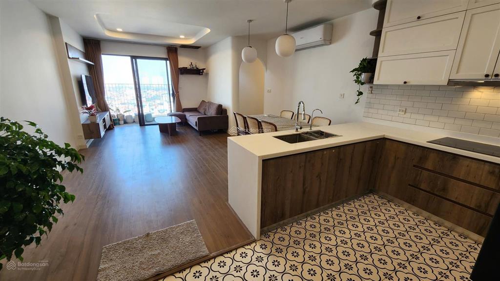 Bán cc kosmo tây hồ, 10,x tỷ, 84,3m², 2pn, 2wc, đầy đủ nội thất