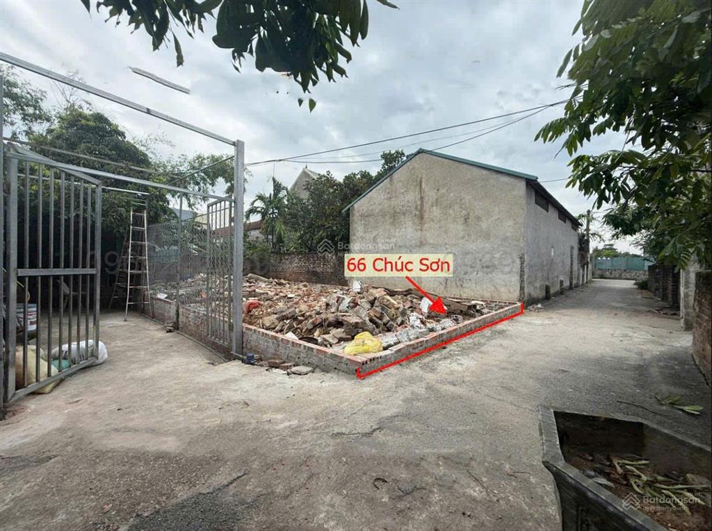 Chính chủ em cần bán mảnh đất 66m² thuộc thị trấn chúc sơn 3,2 tỷ sẵn sổ, vay thoải mái