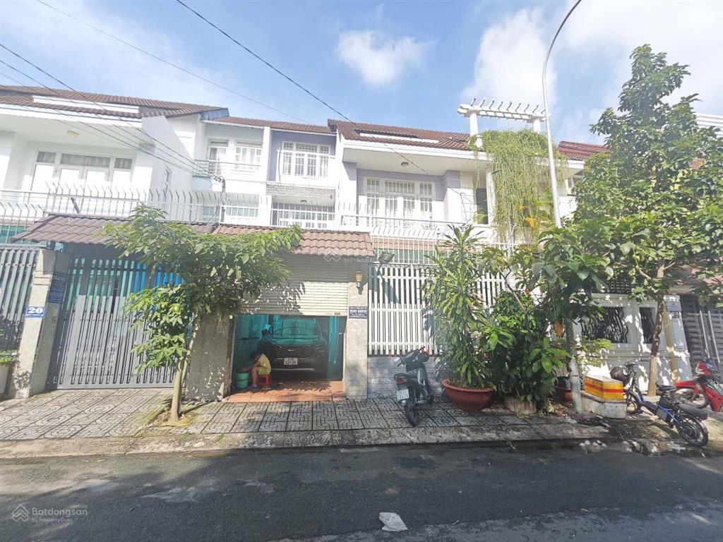 Bán nhà mặt phố dd10, kdc an sương, nguyễn văn quá, 105m2, 3 tầng, 5pn, 4wc