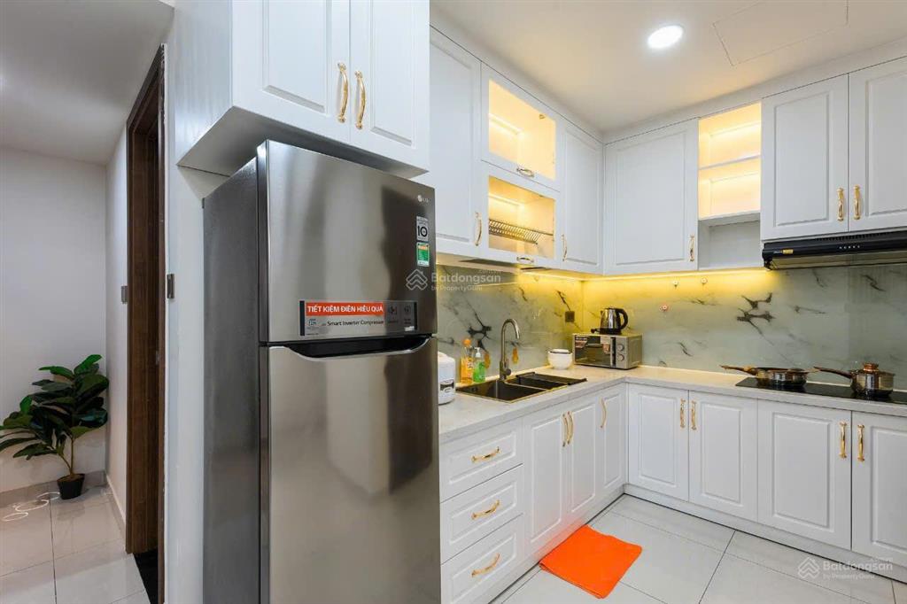 Cần bán căn hộ saigon royal 80m2 giá bán 9.2 tỷ full nội thất 0918 753 ***