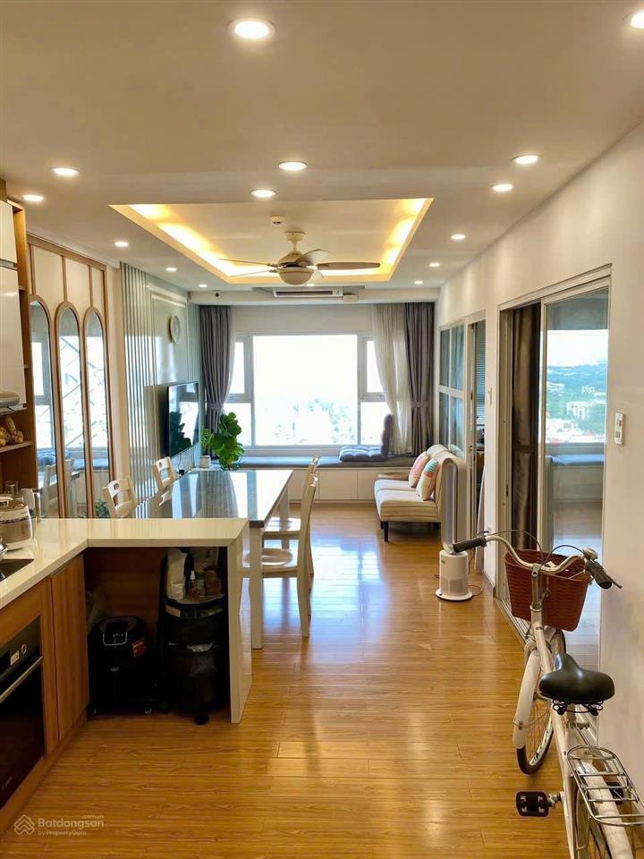 Bán căn hộ flora anh đào giá tốt 55m²/ 1pn + 1 / giá 2,75 tỷ