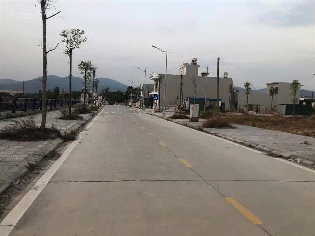 Chính chủ chuyển nhà lên hà nội cần bán lô đất 90m2 tđc bí thượng dân cư đông đúc